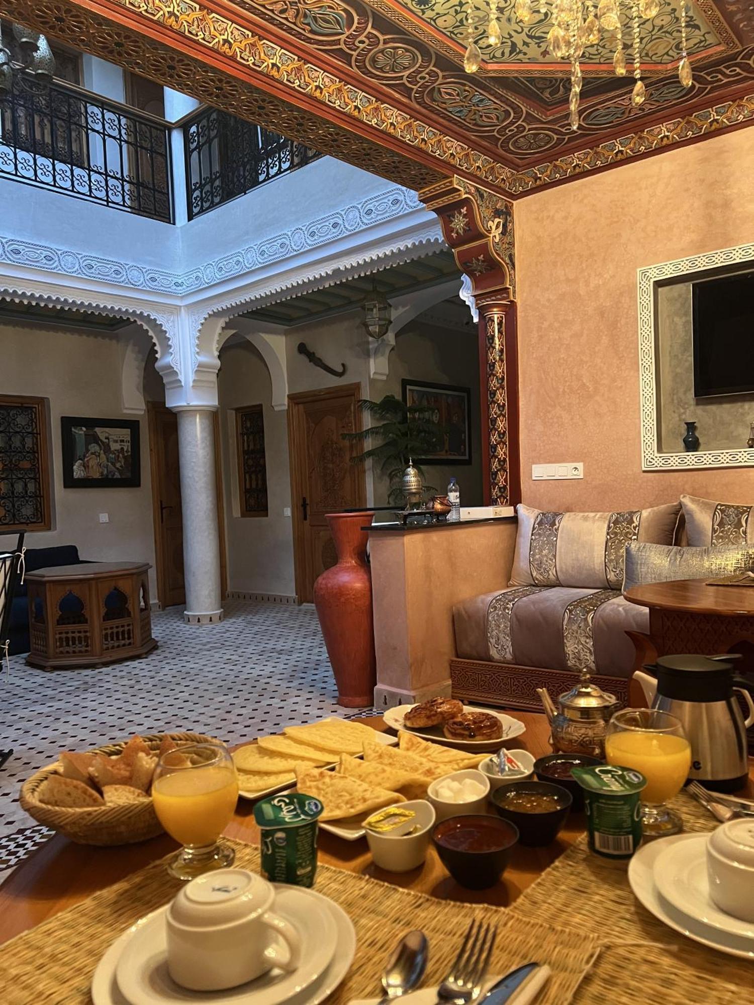 Riad Rose Mati Marrakesh Bagian luar foto